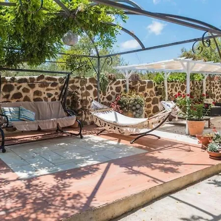 Con Immenso Giardino Orosei