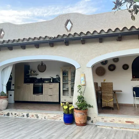 Villa Con Immenso Giardino Orosei