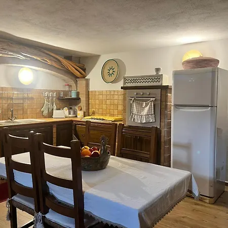 Con Immenso Giardino Villa *