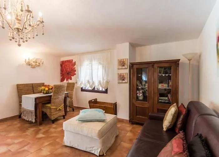 Con Immenso Giardino Villa *