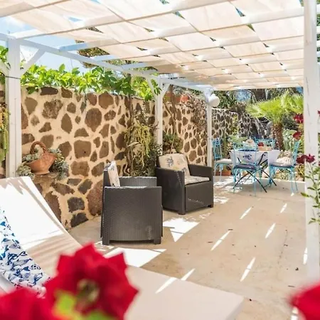 וילה Con Immenso Giardino *