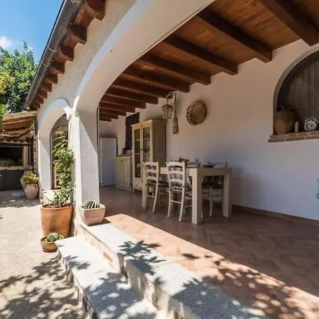 Villa Con Immenso Giardino *