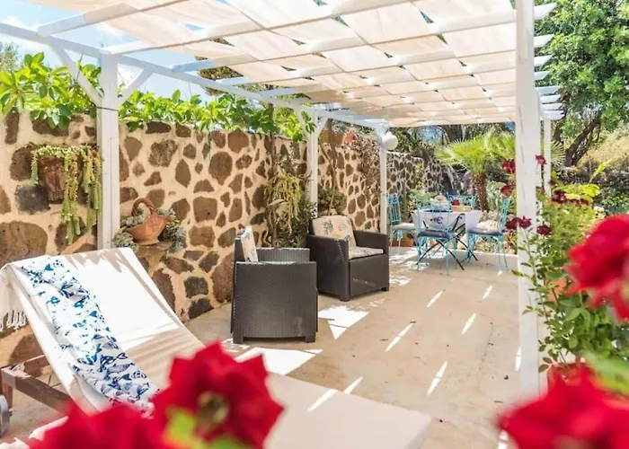 Villa Con Immenso Giardino *