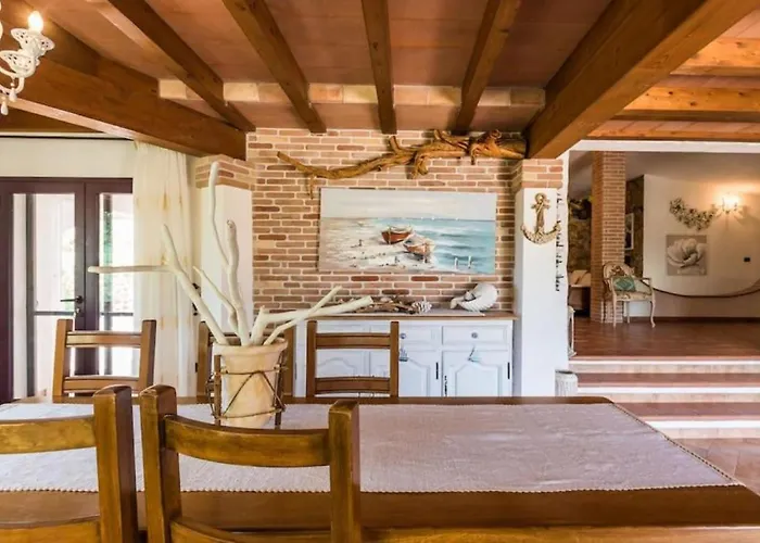 Con Immenso Giardino Villa Orosei